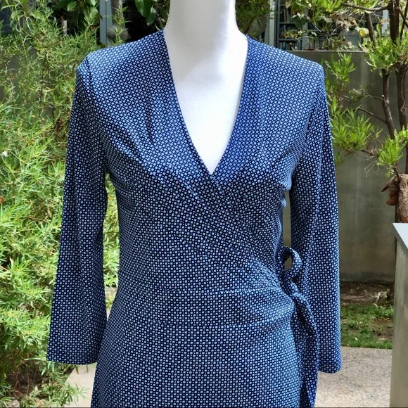 Isaac Mizrahi for Target Blue Print Wrap Dress, size M - Picture 9 of 15